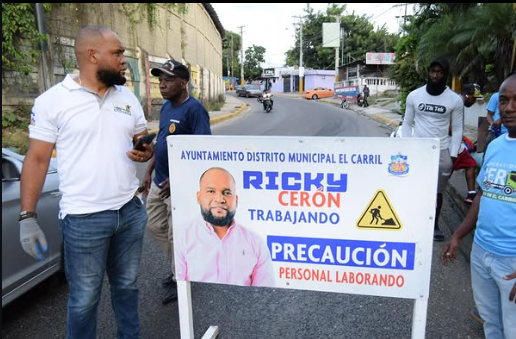 Ayuntamiento de El Carril realiza gran jornada de limpieza en El Altico